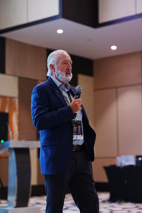 Ron Kenney speaking during a leadership masterclass